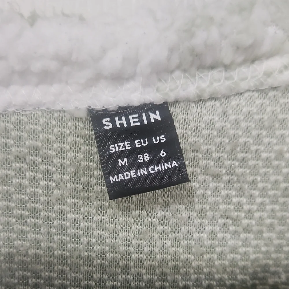 Bundle Sale | 4 For $20| SHEIN Green and White Textured Vest‎